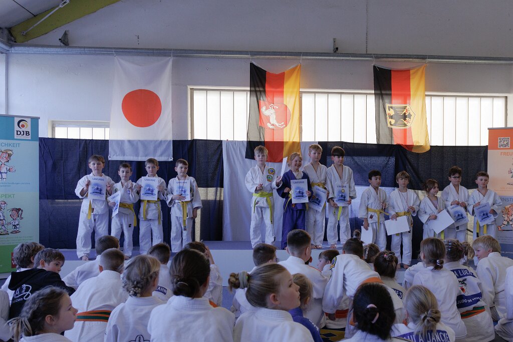 20260228_16h20-podium.jpg